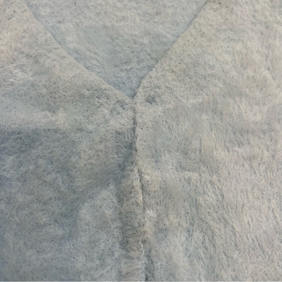 Forever 21 Fuzzy Crop Top V neck sweater cardigan knit, Size XL - Picture 6 of 10